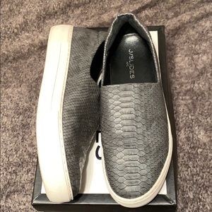 J slides Ariana flatform sneaker